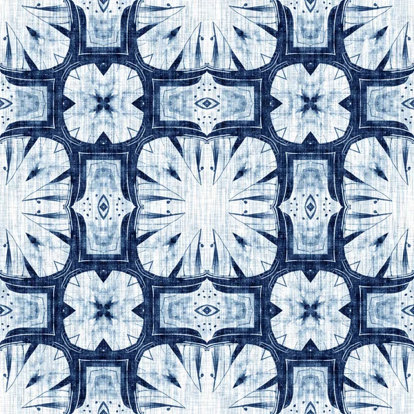 Indigo Dye Wash Coastal Damask Quilt Seamless Pattern Вимитий Ефект — стокове фото