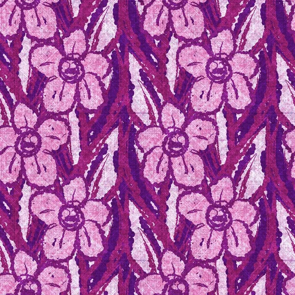 Çiçeksiz el yapımı keten desenli. Yastık fırlatmak için doğal tondaki organik çiçek tonu, yumuşak mobilyalar. Modern pembe ev dekorasyonu. 