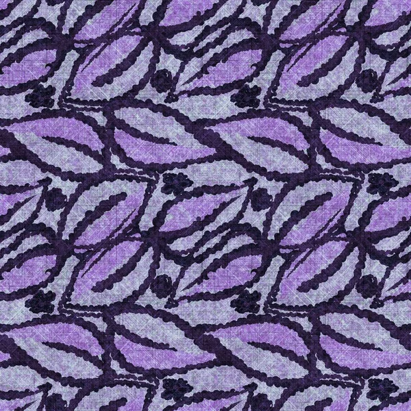 Botanical foliage seamless hand drawn linen style pattern. Organic leaf natural tone on tone design for throw pillow, soft furnishing. Modern purple home decor. — Stock Photo, Image