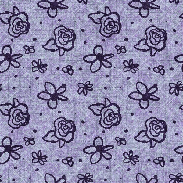 Çiçeksiz el yapımı keten desenli. Yastık fırlatmak için doğal tondaki organik çiçek tonu, yumuşak mobilyalar. Modern mor ev dekorasyonu. 