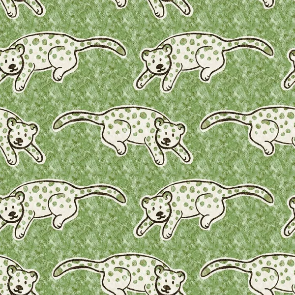Cute safari leopard wild animal pattern for babies room decor. Seamless furry green textured gender neutral print design. — Fotografia de Stock