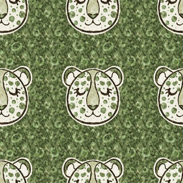 Cute safari leopard wild animal pattern for babies room decor. Seamless furry green textured gender neutral print design. — Foto de Stock