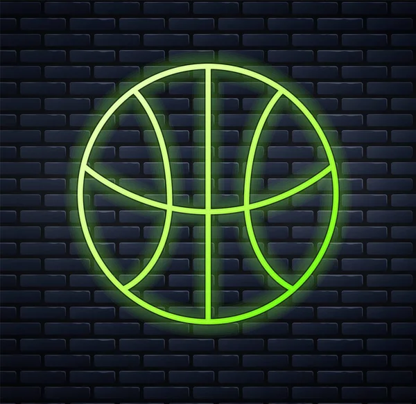 Светящийся неоновый баскетбольный мяч значок изолирован на фоне кирпичной стены. Спортивный символ. Вектор — стоковый вектор