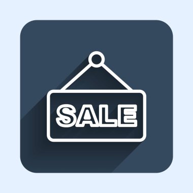 Uzun gölge arkaplan ile izole edilmiş metin satışı simgesi ile beyaz çizgi asılı. Mesaj indirimli tabela. Mavi kare düğme. Vektör