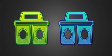 Siyah arka planda ikon haline getirmek için yeşil ve mavi kahve fincanı. Vektör