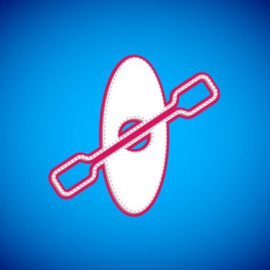 Mavi arka planda beyaz kano ve kürek ikonu izole edildi. Balıkçılık ve turizm için kano. Açık hava aktiviteleri. Vektör