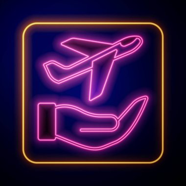 Elde parlayan neon uçak simgesi siyah arkaplanda izole edildi. Uçan uçak. Uçak sigortası. Güvenlik, güvenlik, koruma, konsept koruma. Vektör