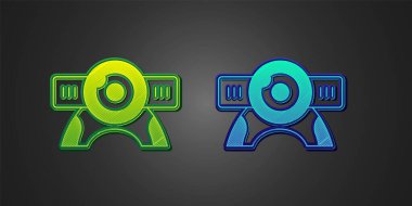 Siyah arkaplanda izole edilmiş yeşil ve mavi Web kamera simgesi. Sohbet kamerası. Web kamerası simgesi. Vektör
