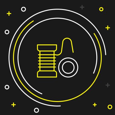 Olta makarası, siyah arka planda izole edilmiş balık ikonu için. Balık bobini. Balık oltası. Renkli taslak konsepti. Vektör