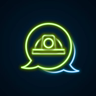 Parlayan neon hattı İşçi Kaskı simgesi siyah arkaplanda izole edildi. Renkli taslak konsepti. Vektör