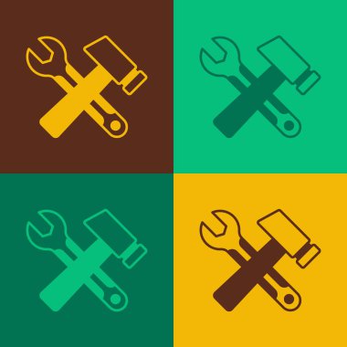 Pop art çapraz çekiç ve ingiliz anahtarı simgesi renk arkaplanda izole edilmiş. Donanım aletleri. Vektör