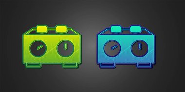 Siyah arkaplanda yeşil ve mavi zaman satranç saati simgesi izole edildi. Spor malzemeleri. Vektör