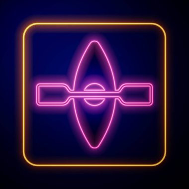 Parlayan neon kano ve kürek ikonu siyah arkaplanda izole edildi. Balıkçılık ve turizm için kano. Açık hava aktiviteleri. Vektör