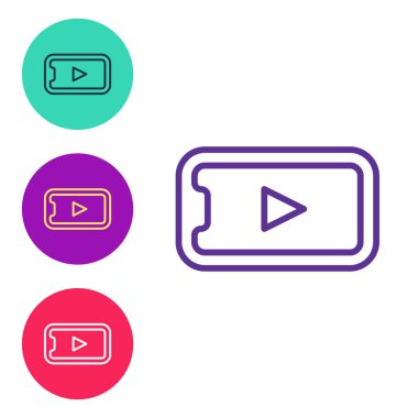 Satır Çevrimiçi oyun video simgesi beyaz arkaplanda izole edildi. Akıllı telefon ve üzerinde oyun işareti olan film şeridi. Simgeleri renklendirin. Vektör