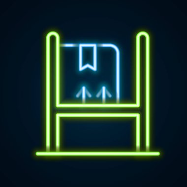 Siyah arkaplanda izole edilmiş raflardaki kutularla parlayan neon hattı. Lojistik, kargo, paket depolama posta servisi. Renkli taslak konsepti. Vektör