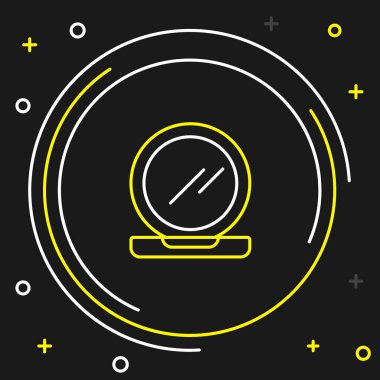 Siyah zemin üzerinde ayna simgesi olan çizgi makyaj tozu. Renkli taslak konsepti. Vektör