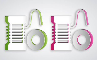 Kağıt kesiği, gri arka planda izole edilmiş balık ikonu için Spinning makara. Balık bobini. Balık oltası. Kağıt sanatı tarzı. Vektör