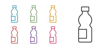 Beyaz arkaplanda izole edilmiş bir şişe su ikonu hattı oluştur. Soda su içme tabelası. Simgeleri renklendirin. Vektör