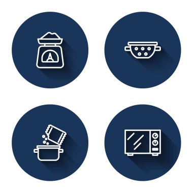 Hat ölçekleri, mutfak süzgeci, baharat pişirme kabı ve uzun gölgeli mikrodalga fırın. Mavi daire düğmesi. Vektör