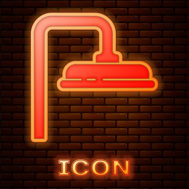Parlak neon duş başlığı ve tuğla duvar arkasında izole edilmiş su damlaları ikonu. Vektör İllüstrasyonu.