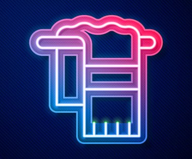 Askı simgesinde parlayan neon çizgisi havlusu mavi arkaplanda izole edildi. Banyo havlusu ikonu. Vektör