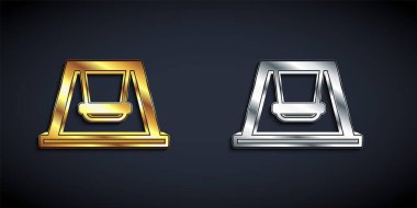 Çocuklar için altın ve gümüş salıncak. Yaz oyunları için. Siyah arka planda izole edilmiş oyun alanı ikonu. Açık hava eğlence ekipmanları. Uzun gölge tarzı. Vektör