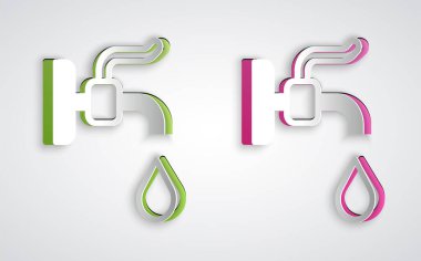 Kağıt kesiği Su musluğu simgesi gri arkaplanda izole edildi. Kağıt sanatı tarzı. Vektör