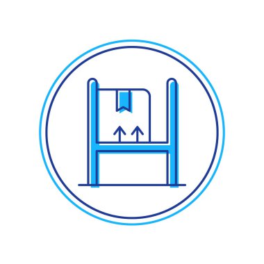 Deponun içini beyaz arkaplanda izole edilmiş raflardaki kutularla doldurdum. Lojistik, kargo, paket depolama posta servisi. Vektör