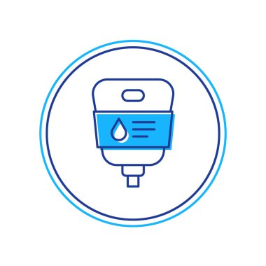 Doldurulmuş IV çanta simgesi beyaz arkaplanda izole edildi. Kan torbası. Kan bağışı konsepti. Tedavi ve terapi kavramı, kemoterapi. Vektör