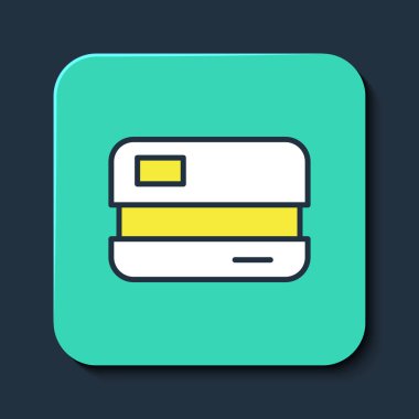 Doldurulmuş kredi kartı simgesi mavi arkaplanda izole edildi. Çevrimiçi ödeme. Nakit çekilmesi. Finansal operasyonlar. Alışveriş tabelası. Turkuaz kare düğme. Vektör