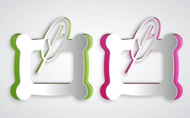 Kağıt kesiği dikdörtgen yastık simgesi gri arkaplanda izole edilmiş. Yastık tabelası. Ortopedik yastık. Kağıt sanatı tarzı. Vektör
