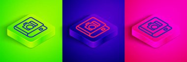 Isometric line Photo albüm galerisi ikonu yeşil, mavi ve pembe arkaplanda izole edildi. Kare düğmesi. Vektör