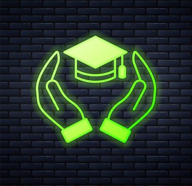 Parlayan neon eğitim bursu simgesi tuğla duvar arkasında izole edilmiş. Okul ücreti, finansal eğitim, bütçe fonu, burs programı, mezuniyet şapkası. Vektör.