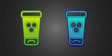 Siyah zemin üzerinde bal ikonu olan yeşil ve mavi kozmetik tüp. Doğal cilt bakımı. Vektör