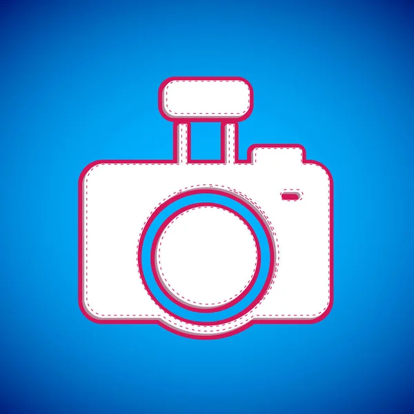 White Photo Camera Icon Isolated Blue Background Foto Camera Digital — Archivo Imágenes Vectoriales