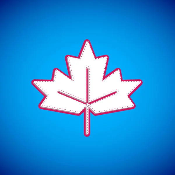 Ícone de folha de bordo canadense branco isolado no fundo azul. Canadá folha de bordo símbolo. Vetor — Vetor de Stock