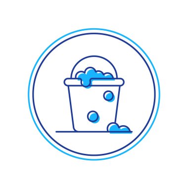 Beyaz arkaplanda izole edilmiş köpük ve baloncuk ikonu ile ana hatları doldurulmuş kova. Temizlik hizmeti konsepti. Vektör