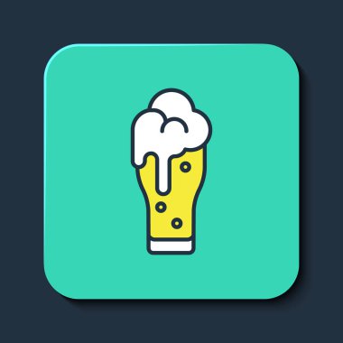 Mavi arka planda izole edilmiş bira ikonu ana hatlarıyla dolu. Turkuaz kare düğme. Vektör