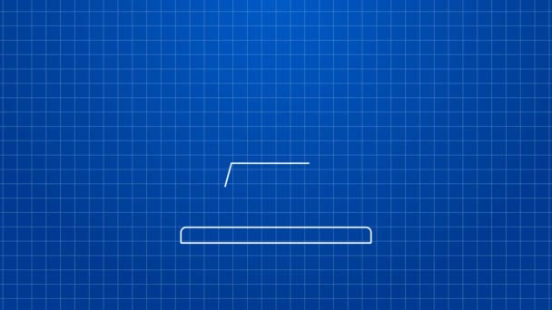 Bílá čára Dopravní kužel ikona izolované na modrém pozadí. Grafická animace pohybu videa 4K — Stock video
