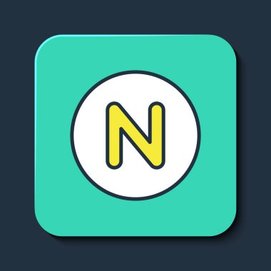 Doldurulmuş Pusula kuzey simgesi mavi arkaplanda izole edildi. Rüzgâr yön bulma sembolü. Rüzgar gül işareti. Turkuaz kare düğme. Vektör