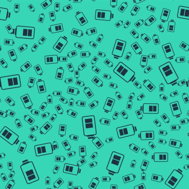 Siyah Batarya şarj seviyesi gösterge simgesi yeşil arka planda izole edilmiş pürüzsüz desen. Vektör