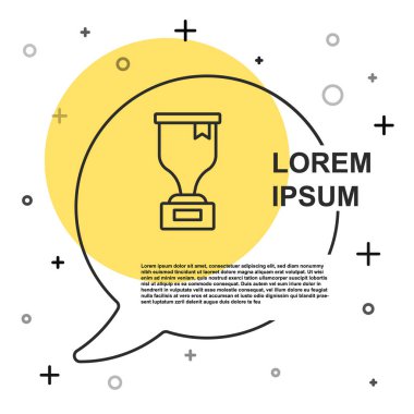 Siyah çizgi ödüllü kupa simgesi beyaz arkaplanda izole edilmiş. Galibiyet ödülü sembolü. Şampiyonluk ya da yarışma kupası. Spor başarısı işareti. Rastgele dinamik şekiller. Vektör