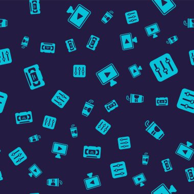 VHS video kaset bandını, ses karıştırıcı kontrolörünü, çevrimiçi oynatıcıyı ve dikişsiz desenli kağıt bardağı ayarla. Vektör