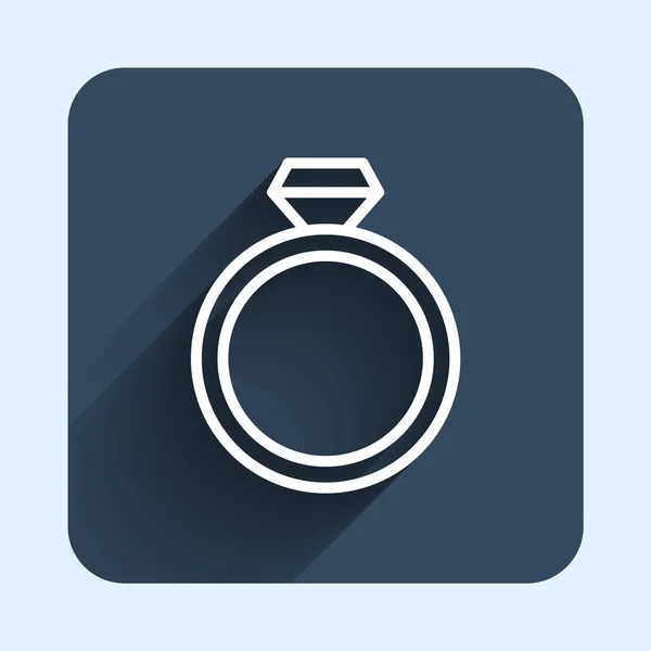 Weiße Linie Diamant Verlobungsring Symbol isoliert mit langem Schatten Hintergrund. Blauer quadratischer Knopf. Vektor — Stockvektor