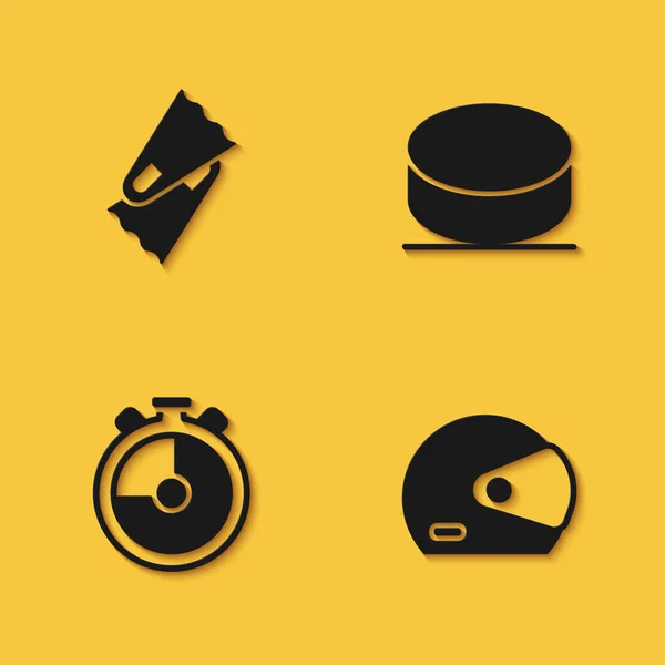 Set Flippers voor zwemmen, Racing helm, Stopwatch en hockey puck icoon met lange schaduw. Vector — Stockvector