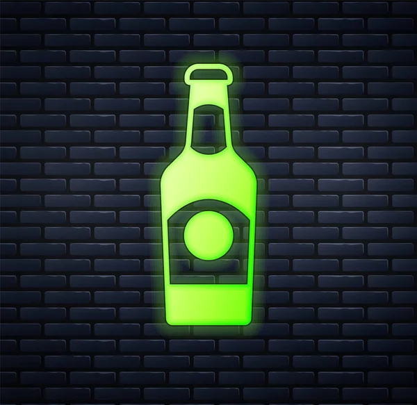 Leuchtende neonfarbene Bierflaschen-Ikone isoliert auf Backstein-Hintergrund. Vektor — Stockvektor