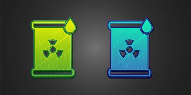 Fıçı simgesindeki yeşil ve mavi radyoaktif atık siyah arka planda izole edildi. Zehirli atık fıçısı. Radyoaktif atık emisyonları, çevre kirliliği. Vektör