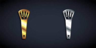 Siyah arkaplanda altın ve gümüş makyaj fırçası ikonu var. Uzun gölge tarzı. Vektör