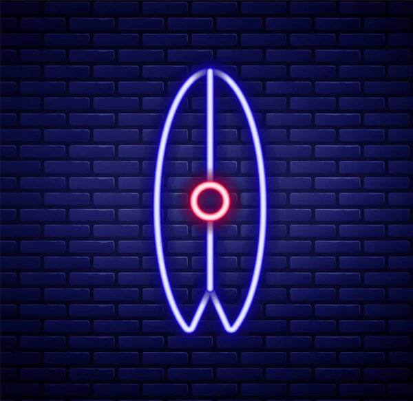 Leuchtende Neon Linie Surfboard Symbol Isoliert Auf Backsteinwand Hintergrund Surfbrett — Stockvektor