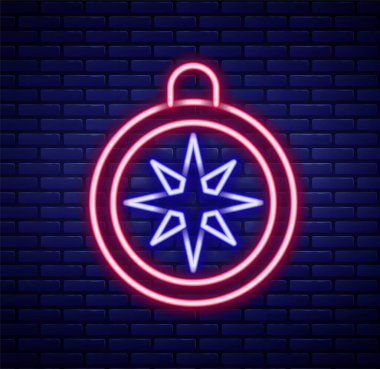 Parlayan neon hattı pusula simgesi tuğla duvar arka planında izole edildi. Rüzgâr yön bulma sembolü. Rüzgar gül işareti. Renkli taslak konsepti. Vektör